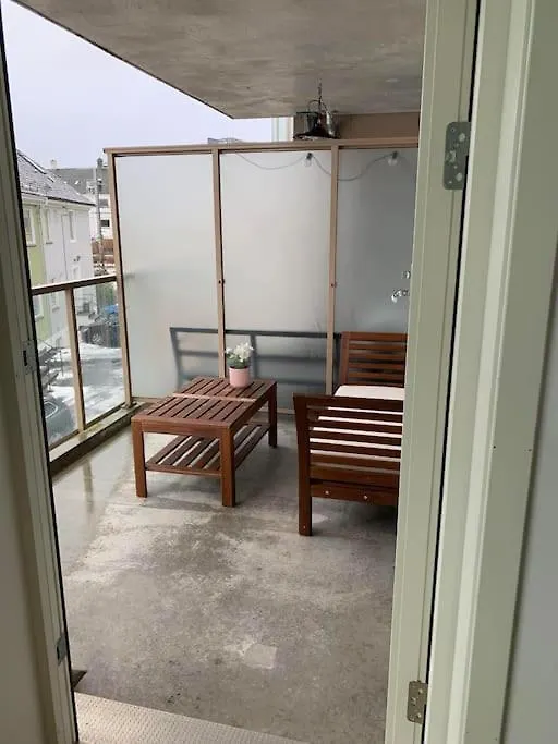 Bergen'S Finest: Sleek Oasis With Two Bedroom
